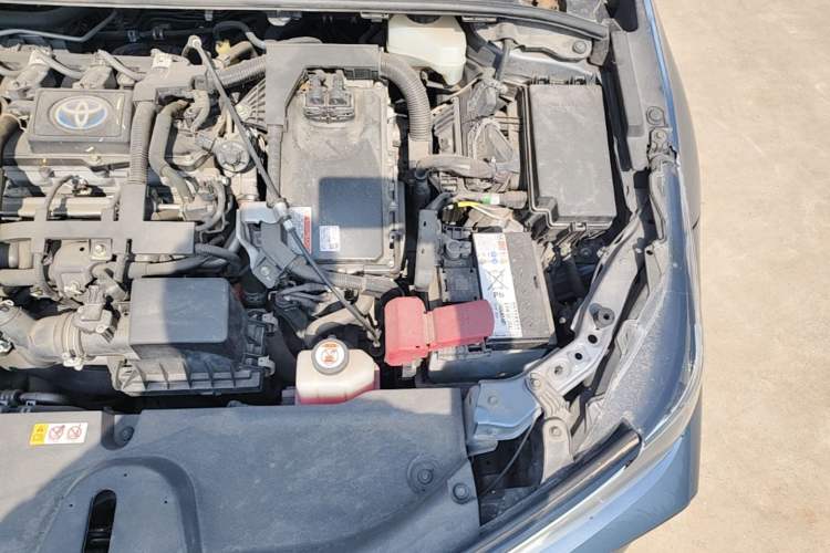 Used Toyota Corolla 2021 Dual-Engine 1.8L E-CVT Pioneer Edition Engine Bay Left