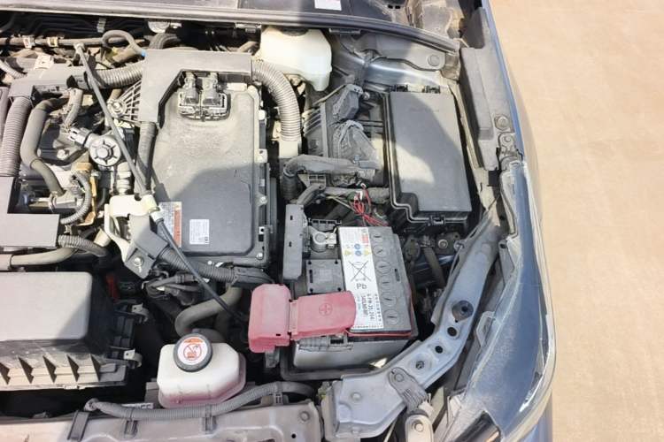 Used Toyota Corolla 2021 Dual-Engine 1.8L E-CVT Pioneer Edition Engine Bay Left