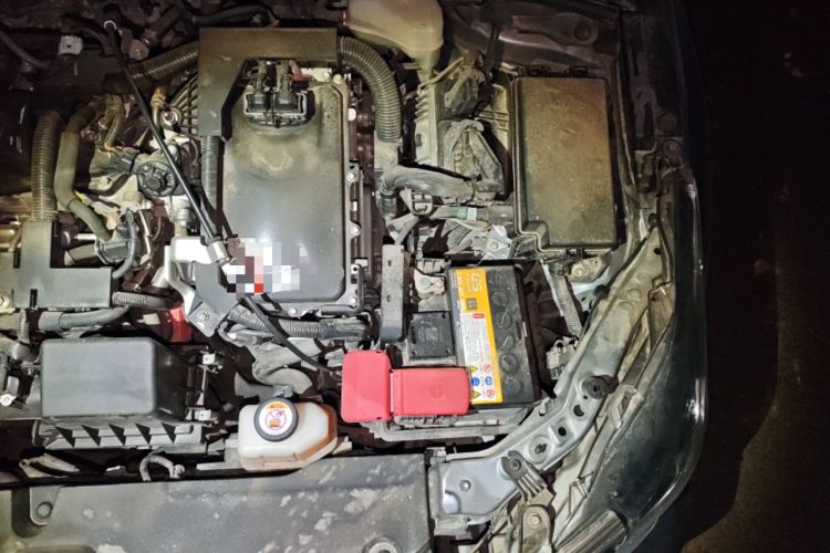 Used Toyota Corolla 2021 Dual-Motor 1.8L E-CVT Elite Edition Engine Bay Left