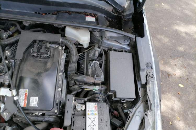 Used Toyota Corolla 2021 Dual-Engine 1.8L E-CVT Pioneer Edition Engine Bay Left