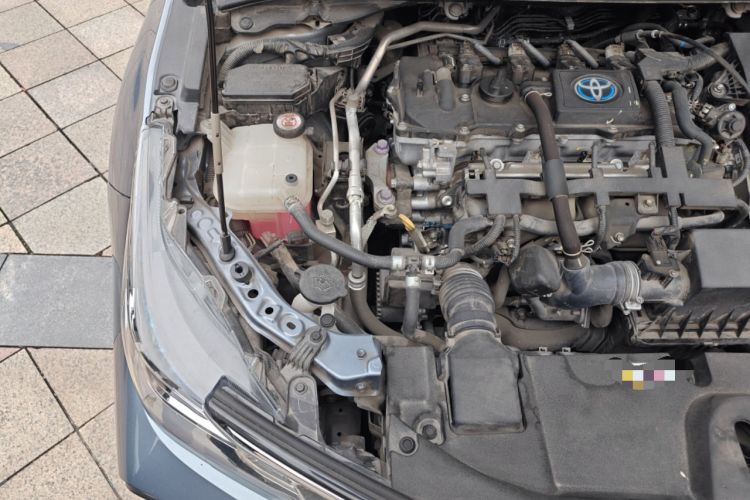 Used Toyota Corolla 2021 Dual-Motor 1.8L E-CVT Elite Edition Engine Bay Right