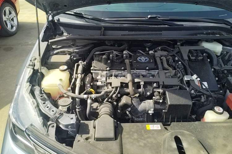 Used Toyota Corolla 2021 Dual-Motor 1.8L E-CVT Elite Edition Engine Bay Right