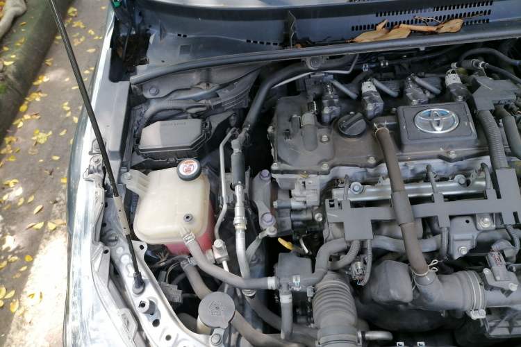 Used Toyota Corolla 2021 Dual-Engine 1.8L E-CVT Pioneer Edition Engine Bay Right