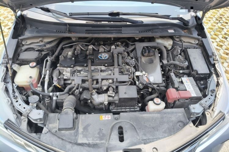 Used Toyota Corolla 2021 Dual-Motor 1.8L E-CVT Elite Edition Engine Bay
