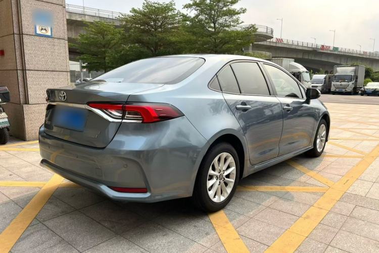 Used Toyota Corolla 2021 Dual-Motor 1.8L E-CVT Elite Edition Exterior 2