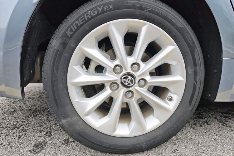 Used Toyota Corolla 2021 Dual-Motor 1.8L E-CVT Elite Edition Exterior 2