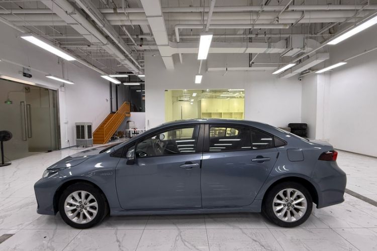 Used Toyota Corolla 2021 Dual-Motor 1.8L E-CVT Elite Edition Exterior 3