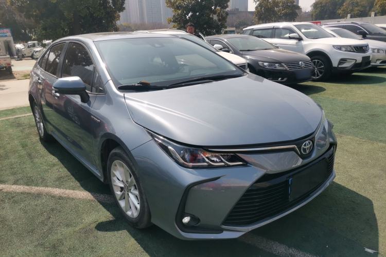 Used Toyota Corolla 2021 Dual-Motor 1.8L E-CVT Elite Edition Front Right 45 Deg