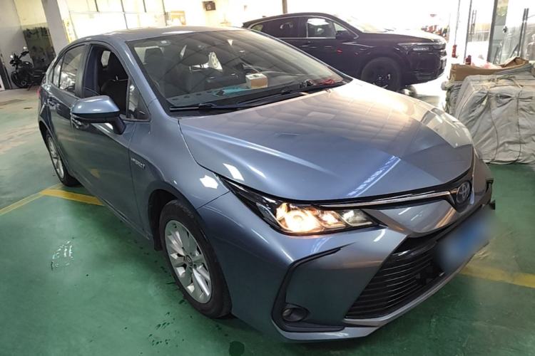 Used Toyota Corolla 2021 Dual-Motor 1.8L E-CVT Elite Edition Front Right 45 Deg