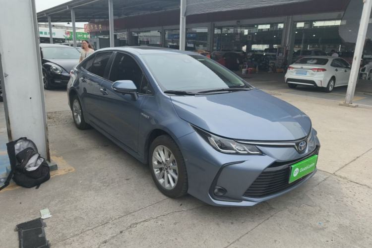 Used Toyota Corolla 2021 Dual-Motor 1.8L E-CVT Elite Edition Front Right 45 Deg