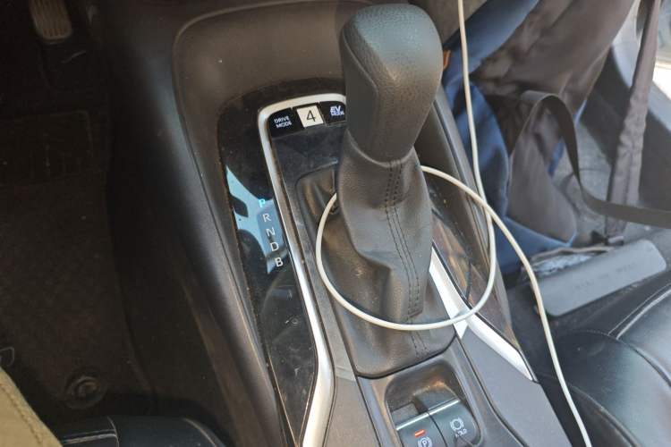 Used Toyota Corolla 2021 Dual-Motor 1.8L E-CVT Elite Edition Gear Lever