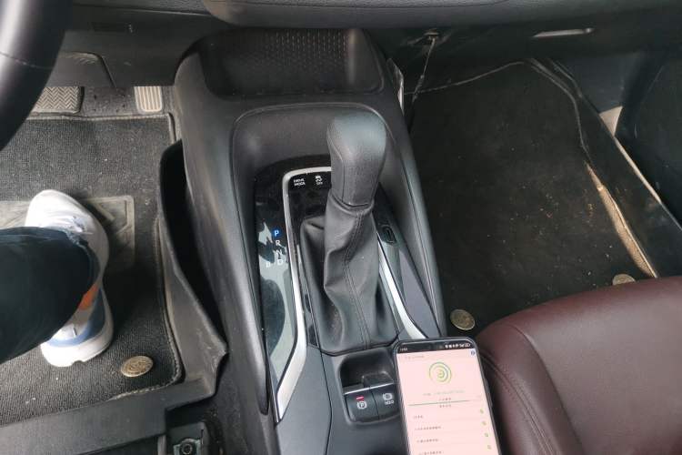 Used Toyota Corolla 2021 Dual-Motor 1.8L E-CVT Elite Edition Gear Lever