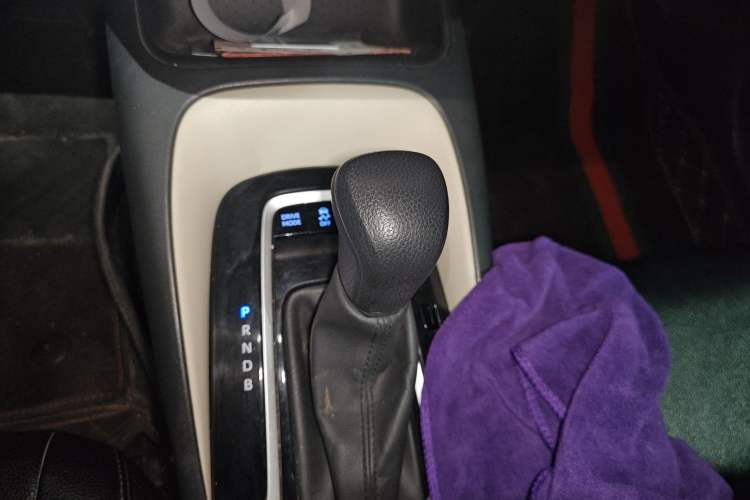 Used Toyota Corolla 2021 Dual-Motor 1.8L E-CVT Elite Edition Gear Lever