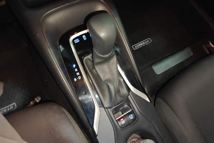 Used Toyota Corolla 2021 Dual-Motor 1.8L E-CVT Elite Edition Gear Lever