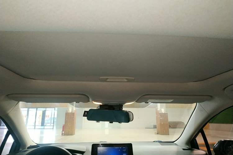 Used Toyota Corolla 2021 Dual-Motor 1.8L E-CVT Elite Edition Headliner