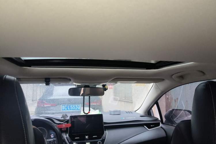 Used Toyota Corolla 2021 Dual-Motor 1.8L E-CVT Elite Edition Headliner