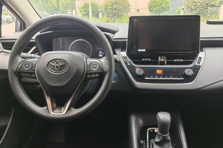 Used Toyota Corolla 2021 Dual-Motor 1.8L E-CVT Elite Edition Interior 1