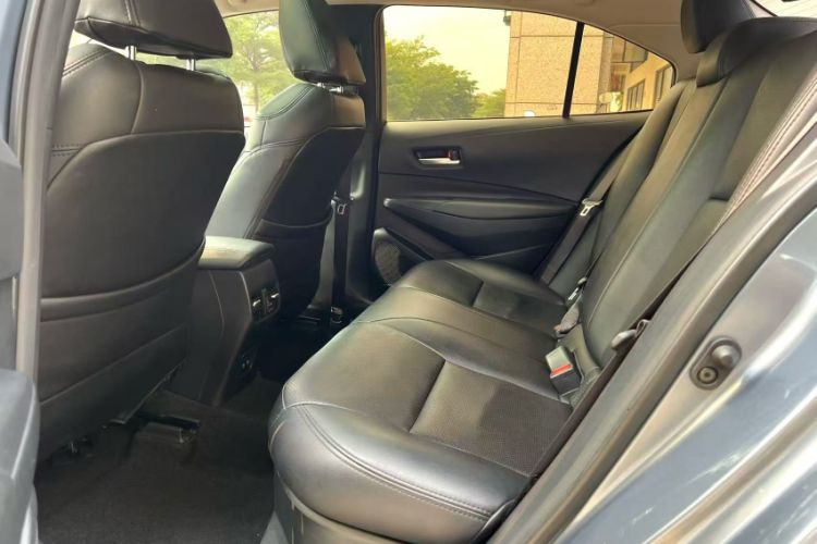 Used Toyota Corolla 2021 Dual-Motor 1.8L E-CVT Elite Edition Interior 1