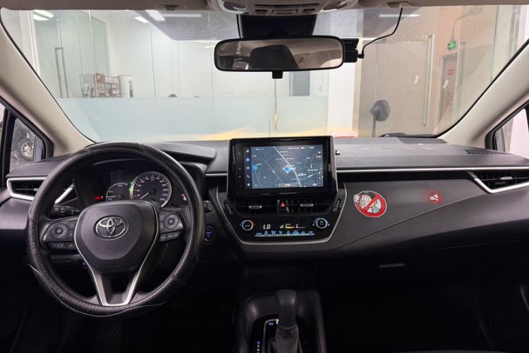 Used Toyota Corolla 2021 Dual-Motor 1.8L E-CVT Elite Edition Interior 1