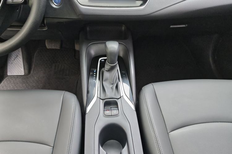 Used Toyota Corolla 2021 Dual-Motor 1.8L E-CVT Elite Edition Interior 2