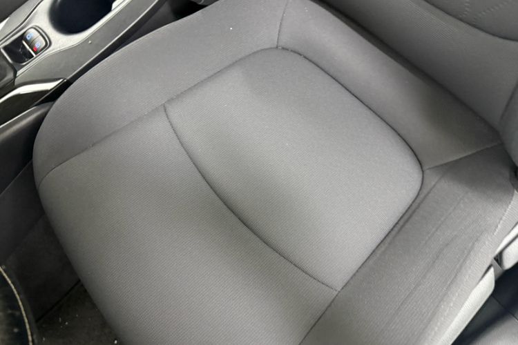 Used Toyota Corolla 2021 Dual-Motor 1.8L E-CVT Elite Edition Interior 6