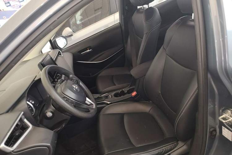 Used Toyota Corolla 2021 Dual-Engine 1.8L E-CVT Pioneer Edition Left Front Seat
