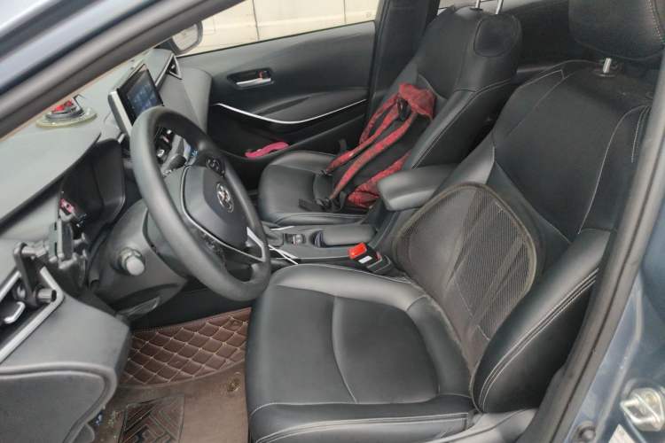 Used Toyota Corolla 2021 Dual-Motor 1.8L E-CVT Elite Edition Left Front Seat