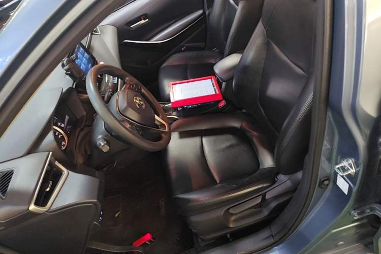 Used Toyota Corolla 2021 Dual-Motor 1.8L E-CVT Elite Edition Left Front Seat