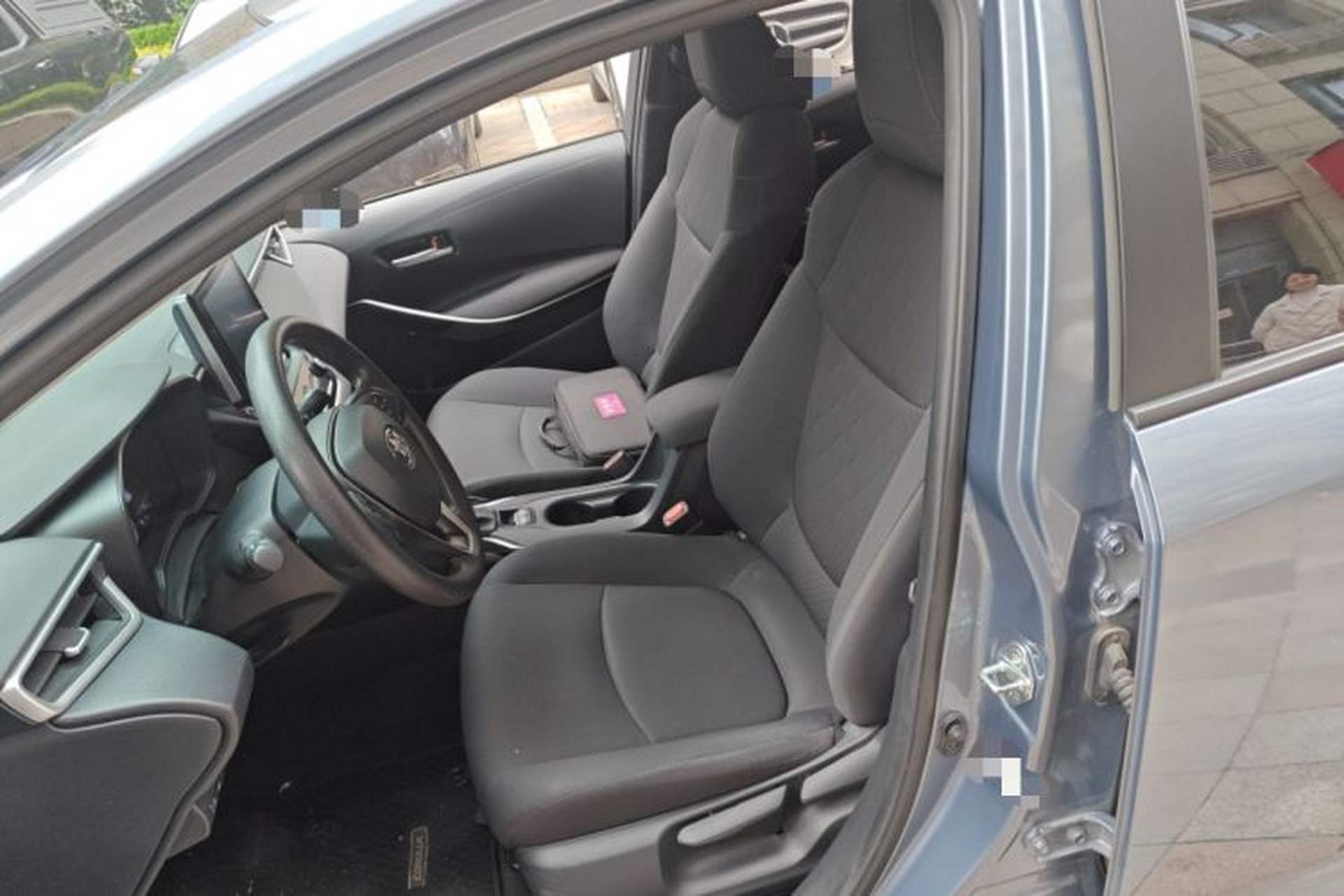 Used Toyota Corolla 2021 Dual-Motor 1.8L E-CVT Elite Edition Left Front Seat