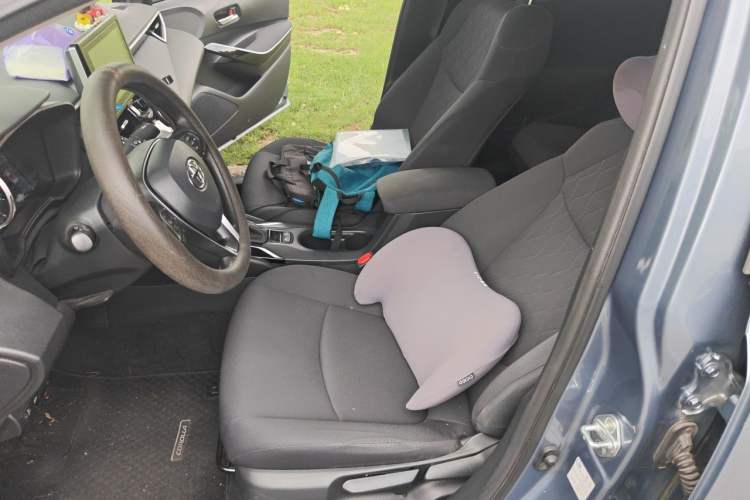 Used Toyota Corolla 2021 Dual-Motor 1.8L E-CVT Elite Edition Left Front Seat