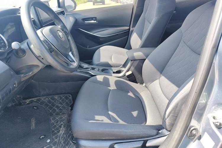 Used Toyota Corolla 2021 Dual-Engine 1.8L E-CVT Pioneer Edition Left Front Seat