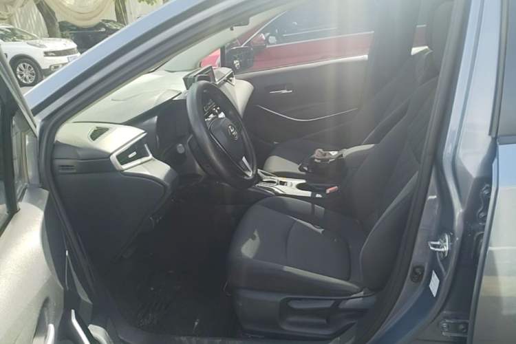 Used Toyota Corolla 2021 Dual-Motor 1.8L E-CVT Elite Edition Left Front Seat