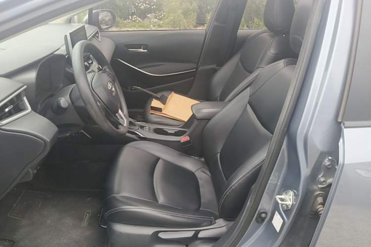 Used Toyota Corolla 2021 Dual-Motor 1.8L E-CVT Elite Edition Left Front Seat