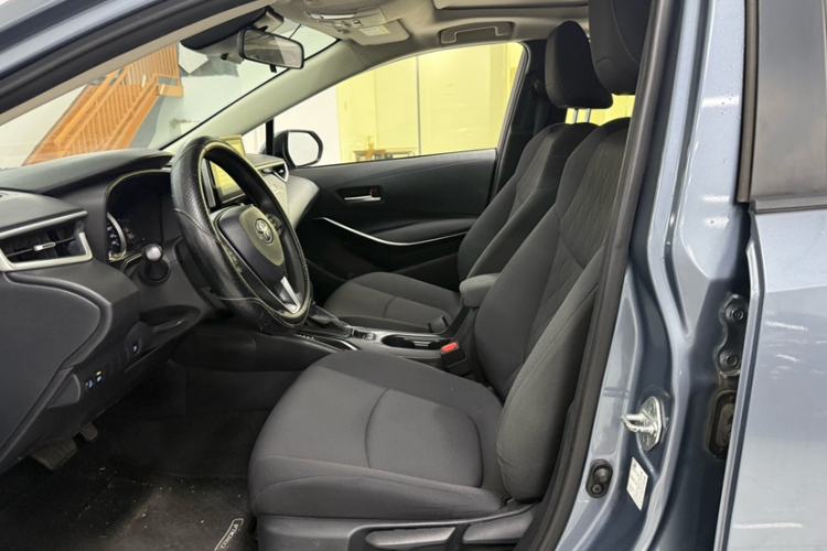 Used Toyota Corolla 2021 Dual-Motor 1.8L E-CVT Elite Edition Left Front Seat