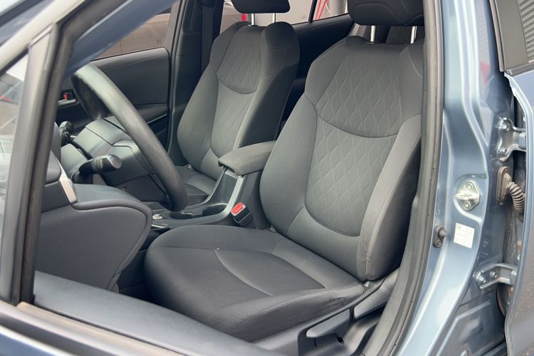 Used Toyota Corolla 2021 Dual-Engine 1.8L E-CVT Pioneer Edition Left Front Seat