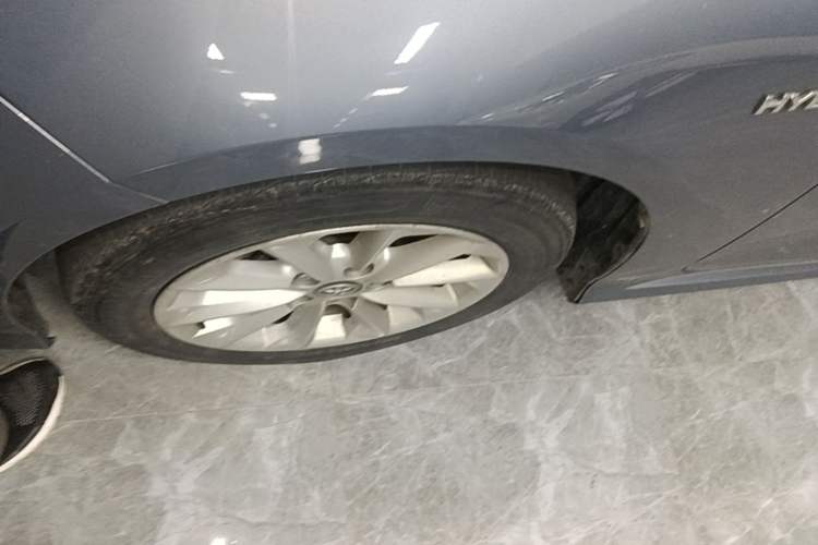 Used Toyota Corolla 2021 Dual-Motor 1.8L E-CVT Elite Edition Left Front Wheel Hub