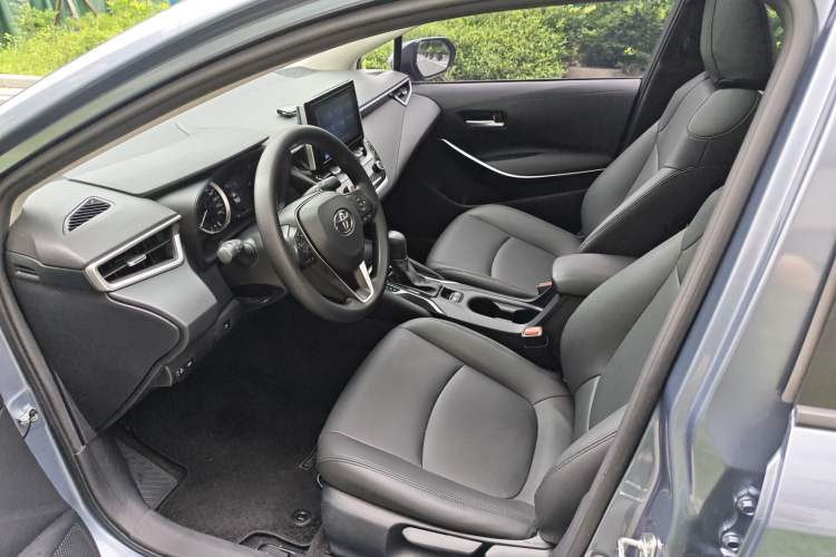 Used Toyota Corolla 2021 Dual-Motor 1.8L E-CVT Elite Edition Left Rear Seat