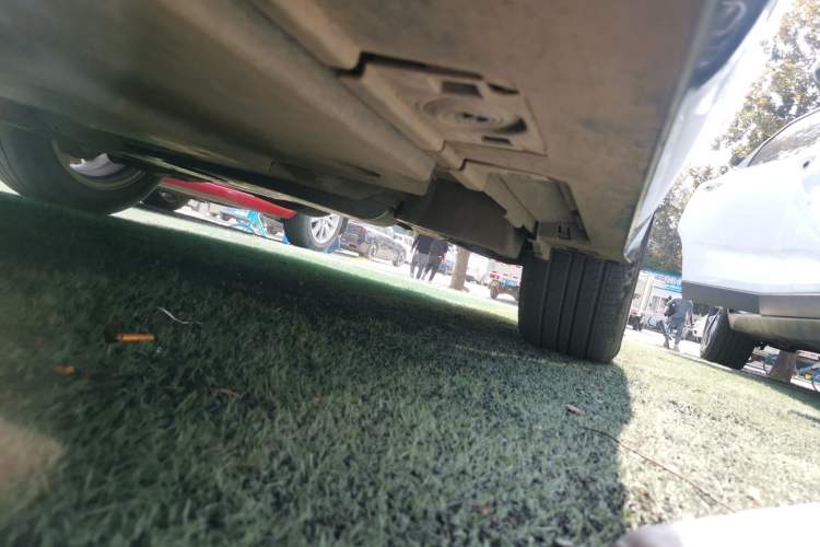 Used Toyota Corolla 2021 Dual-Motor 1.8L E-CVT Elite Edition Left Side Sill