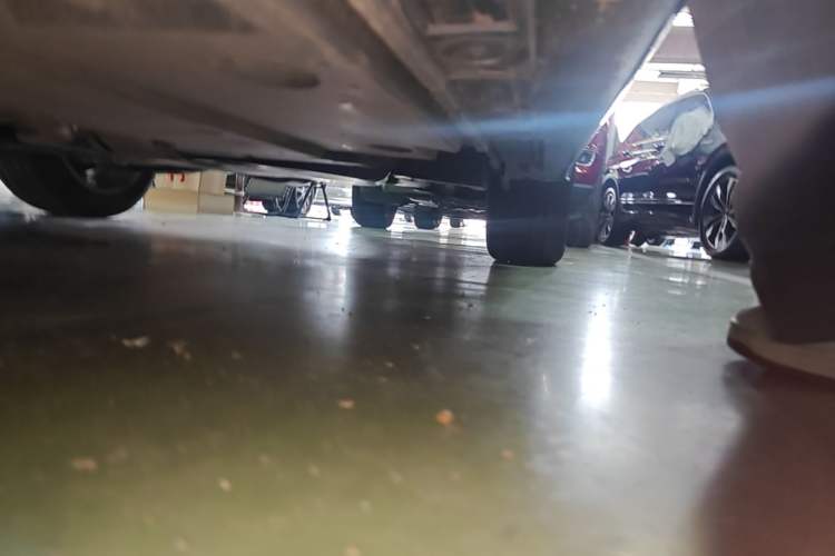 Used Toyota Corolla 2021 Dual-Motor 1.8L E-CVT Elite Edition Left Side Sill