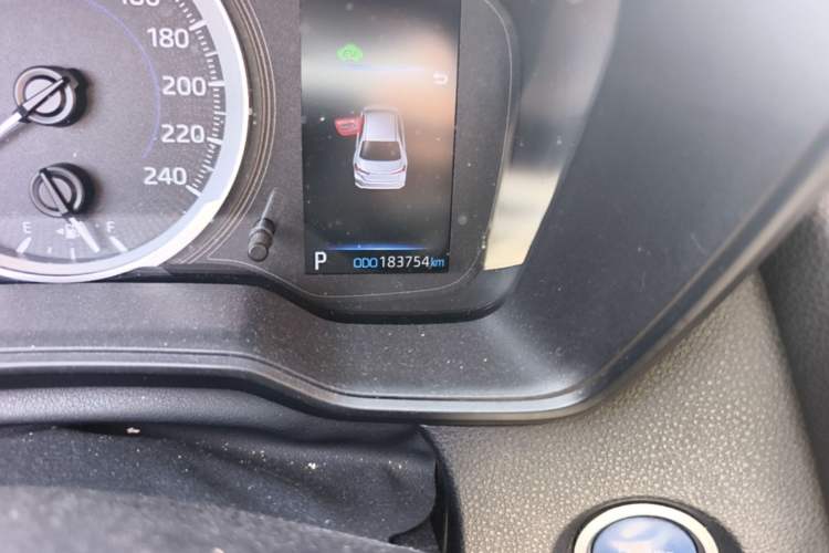 Used Toyota Corolla 2021 Dual-Engine 1.8L E-CVT Pioneer Edition Odometer Close Up