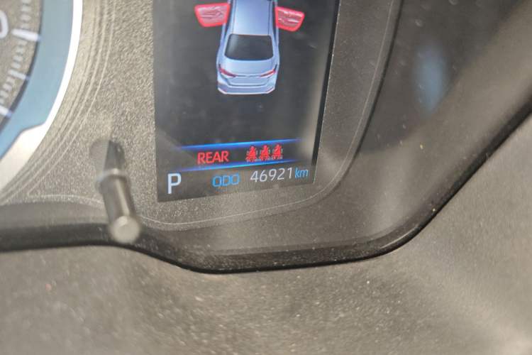 Used Toyota Corolla 2021 Dual-Motor 1.8L E-CVT Elite Edition Odometer Close Up