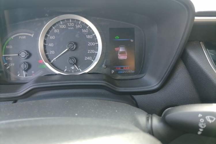 Used Toyota Corolla 2021 Dual-Engine 1.8L E-CVT Pioneer Edition Odometer Close Up
