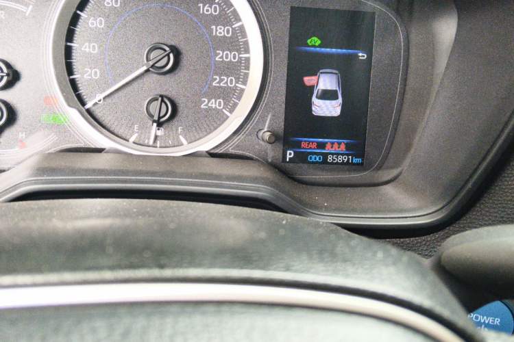 Used Toyota Corolla 2021 Dual-Motor 1.8L E-CVT Elite Edition Odometer Close Up