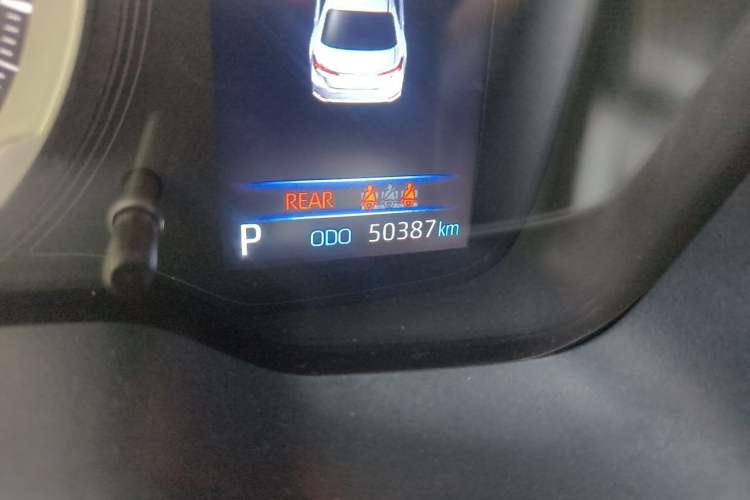 Used Toyota Corolla 2021 Dual-Motor 1.8L E-CVT Elite Edition Odometer Close Up