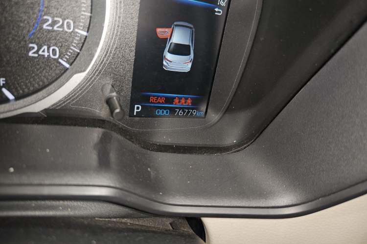 Used Toyota Corolla 2021 Dual-Motor 1.8L E-CVT Elite Edition Odometer Close Up