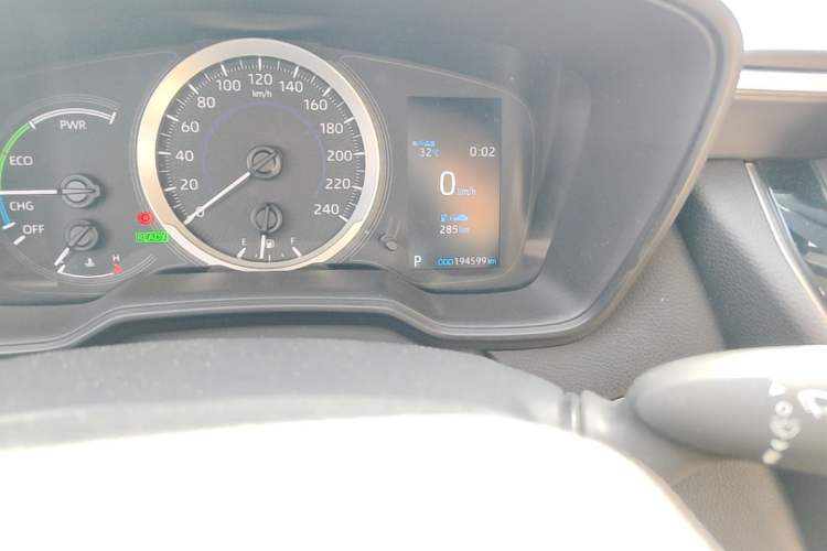 Used Toyota Corolla 2021 Dual-Engine 1.8L E-CVT Pioneer Edition Odometer Close Up