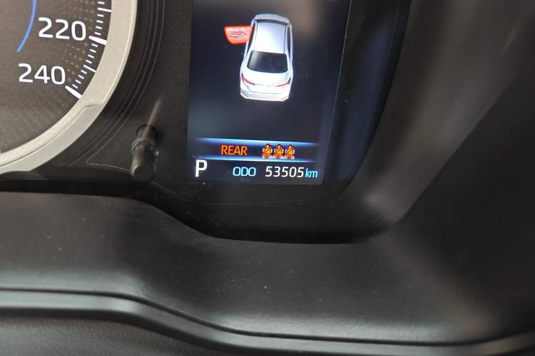 Used Toyota Corolla 2021 Dual-Motor 1.8L E-CVT Elite Edition Odometer Close Up