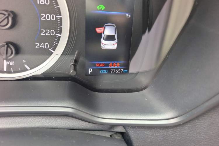 Used Toyota Corolla 2021 Dual-Engine 1.8L E-CVT Pioneer Edition Odometer Close Up