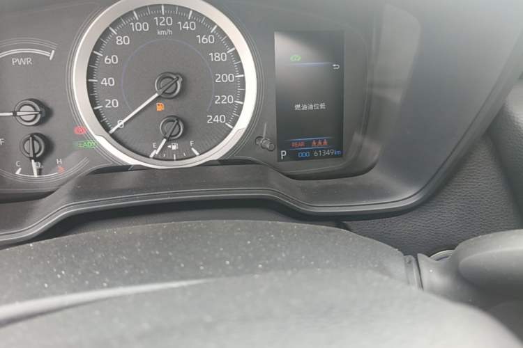Used Toyota Corolla 2021 Dual-Motor 1.8L E-CVT Elite Edition Odometer Close Up
