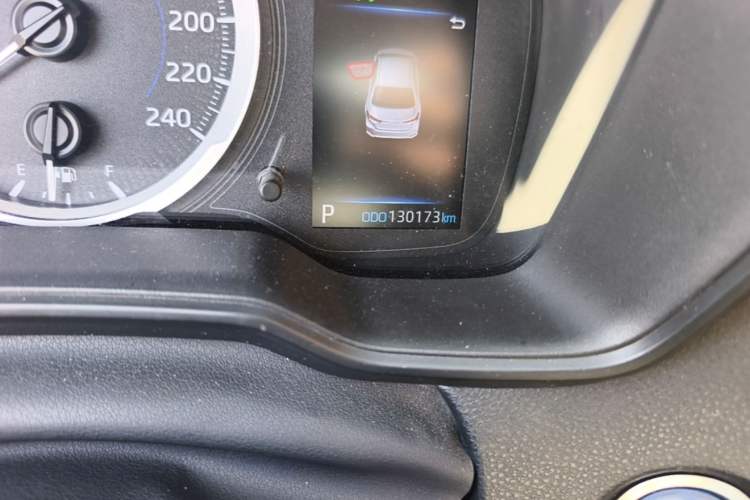 Used Toyota Corolla 2021 Dual-Engine 1.8L E-CVT Pioneer Edition Odometer Close Up